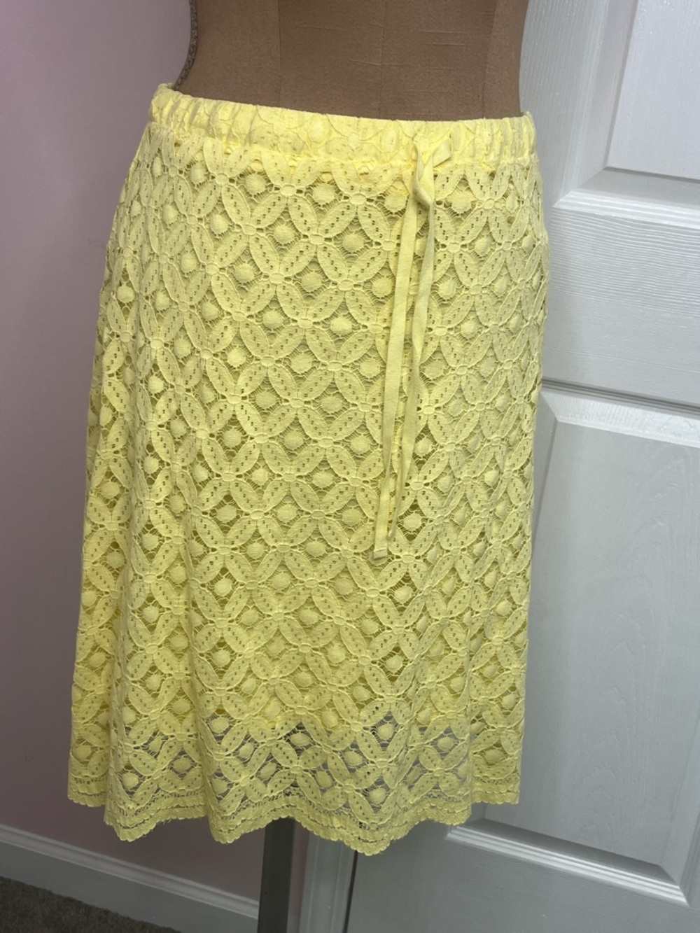 Yellow Lace Skirt Elastic Drawstring Waist Cotton Lined Size Small Sophie Max